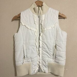 Vintage White Puffer Vest with Ruffle Detail